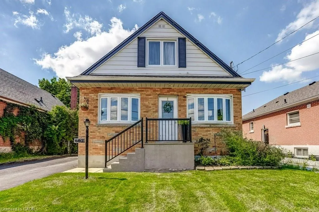 662 Upper Sherman Avenue