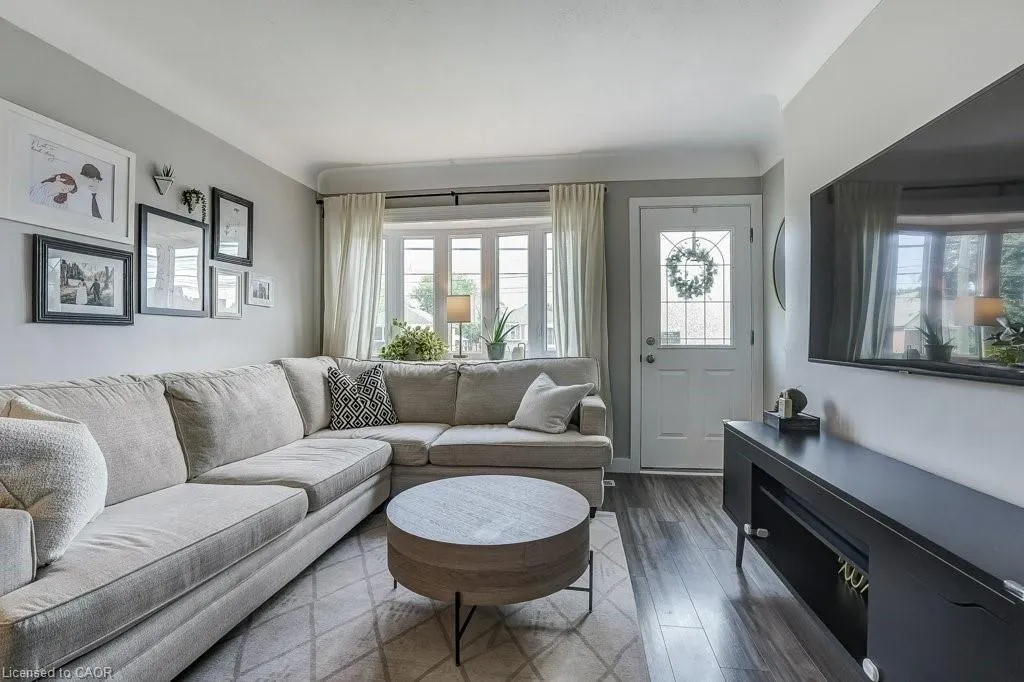 662 Upper Sherman Avenue