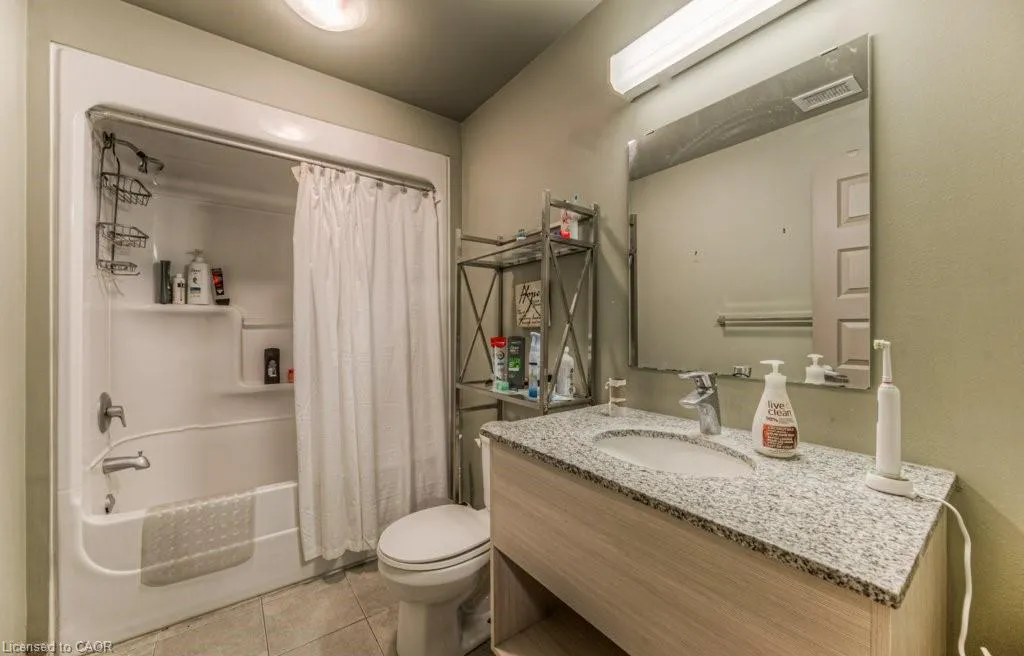8 Hickory Street W, #304