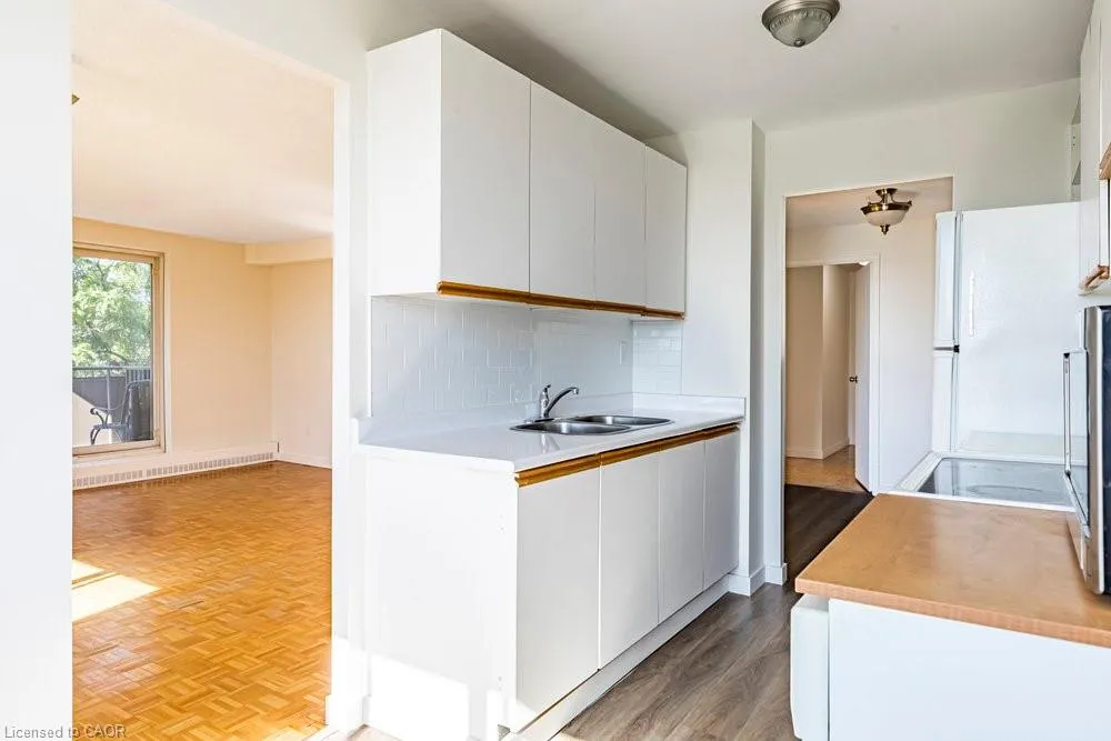 1101 Pharmacy Avenue W, #503