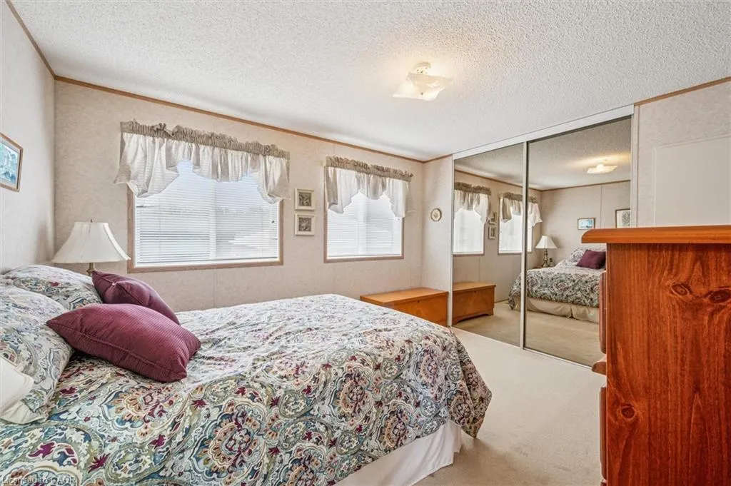 72 Ash Avenue Pvt Avenue