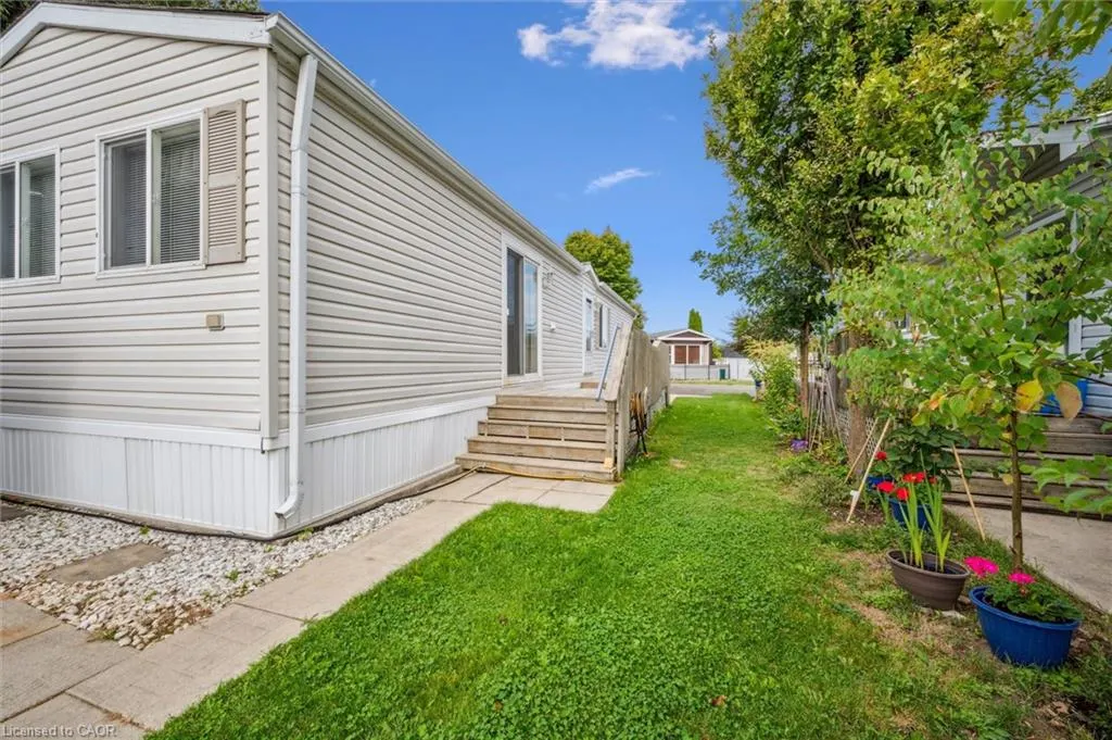 72 Ash Avenue Pvt Avenue