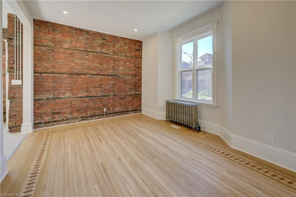 232 Park Street N, #Apt #1