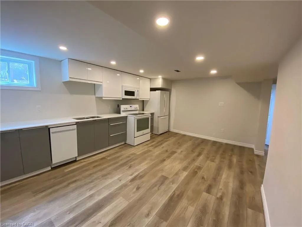 418 Norrie Crescent