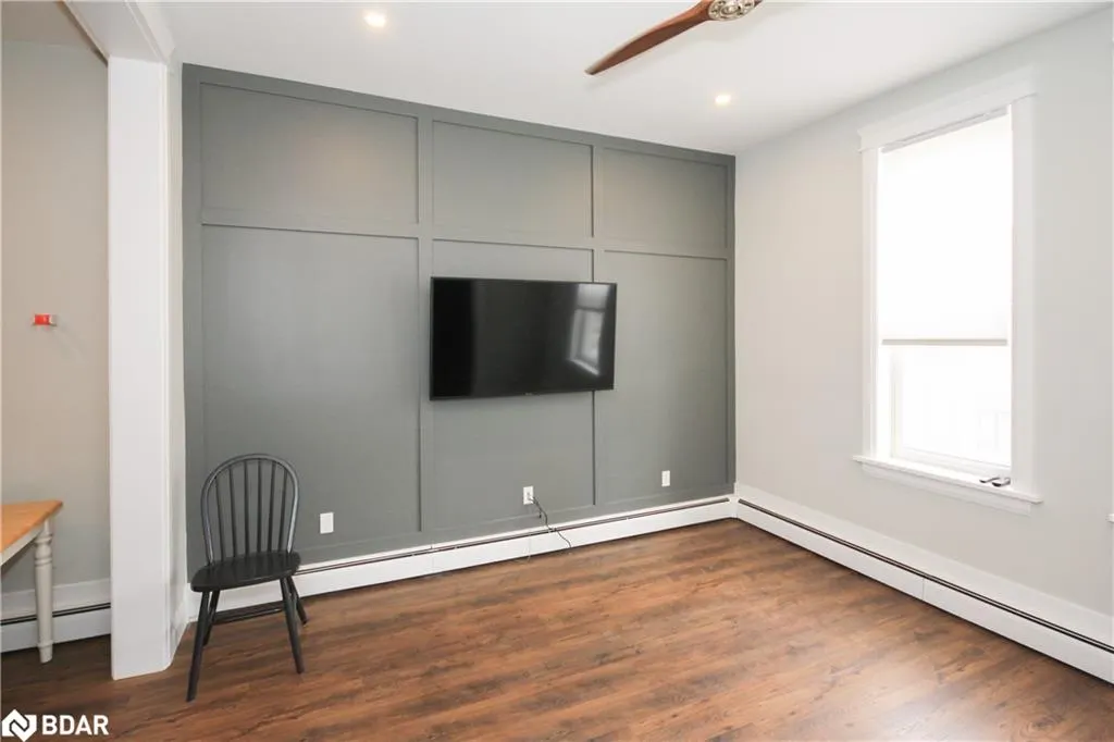 19 Peter Street, #1