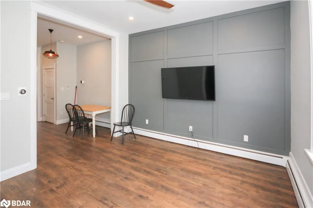 19 Peter Street, #1