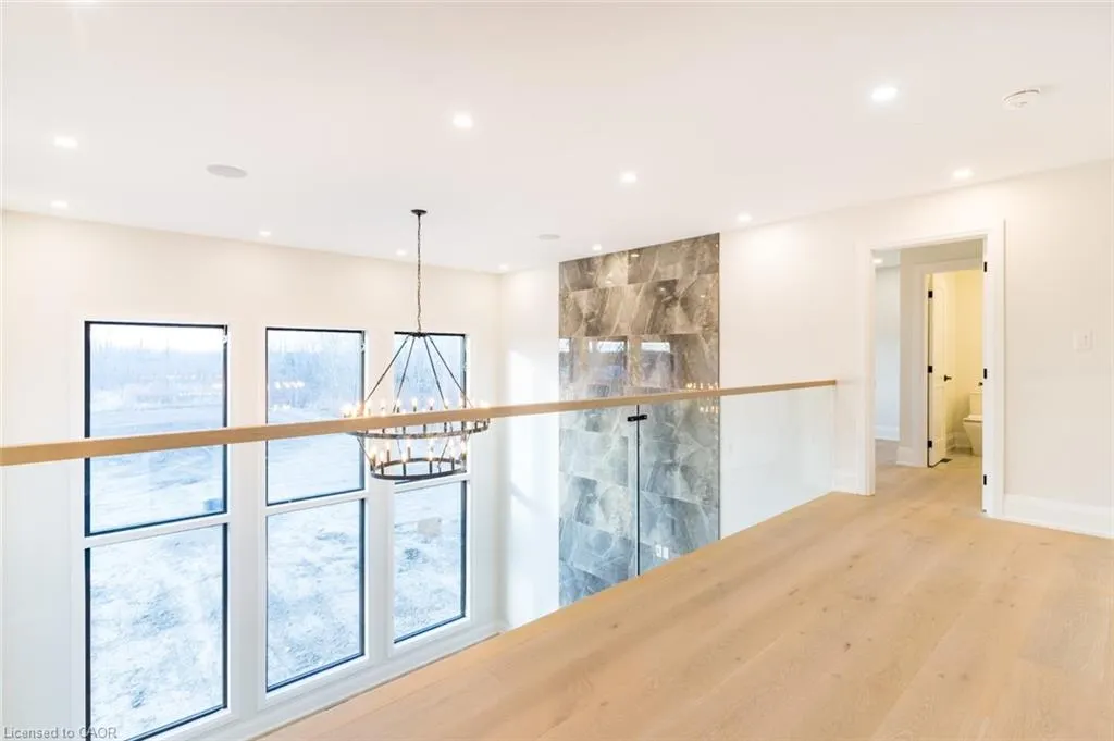 256 Mountain Road