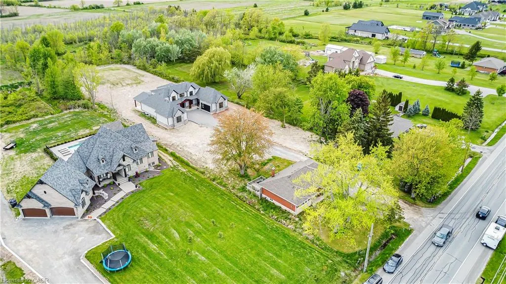 256 Mountain Road