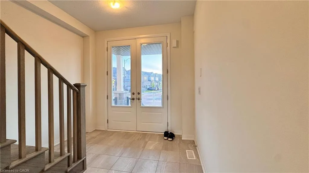 99 Crossmore Crescent