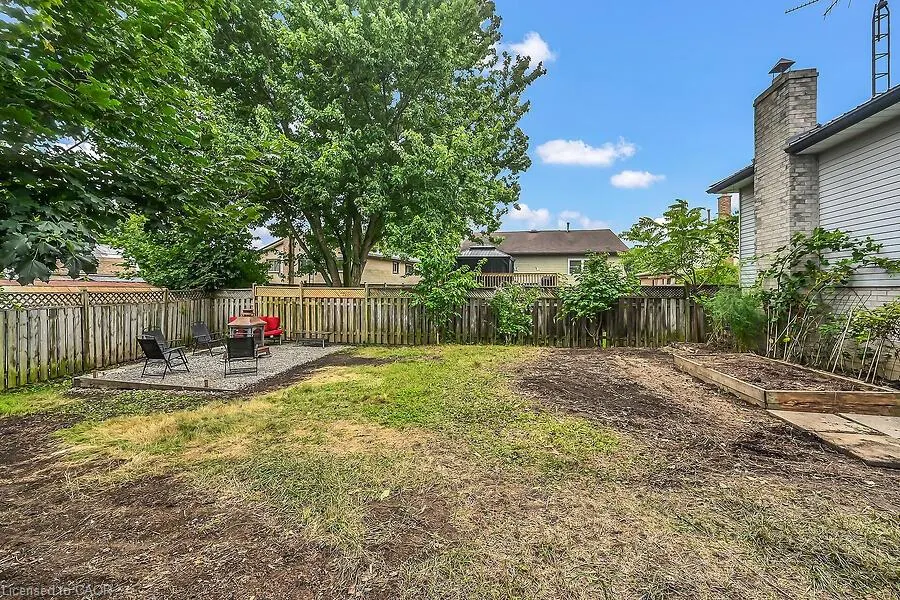 44 Ravine Crescent
