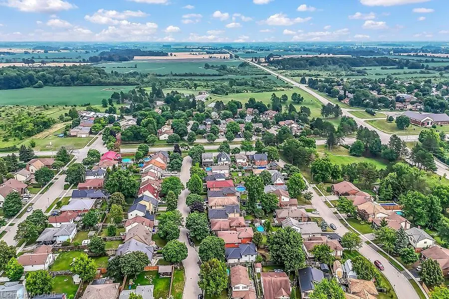 44 Ravine Crescent