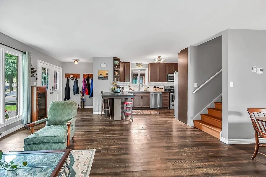 44 Ravine Crescent