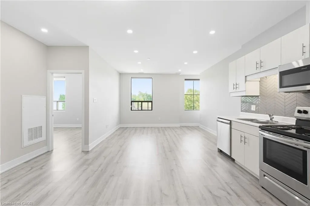 2668 Binbrook Road, #208