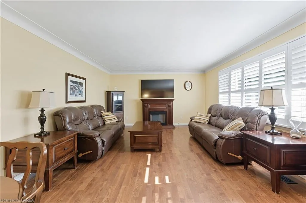 119 West River Road