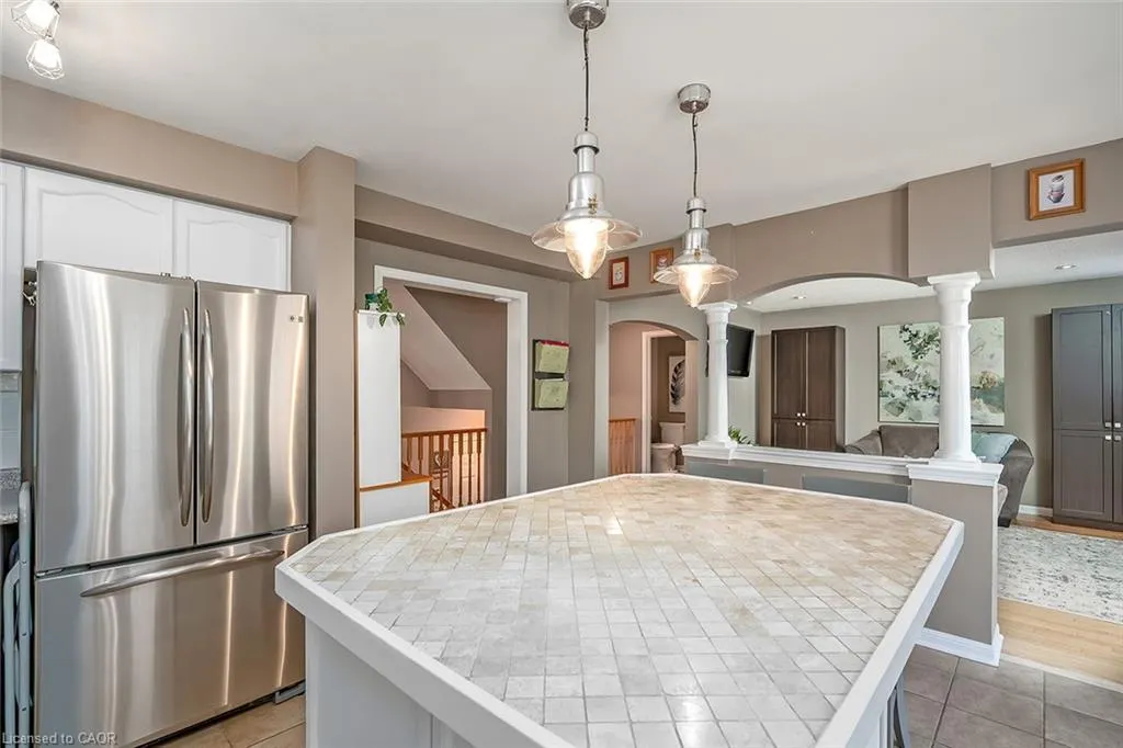 5586 Churchill Meadows Boulevard