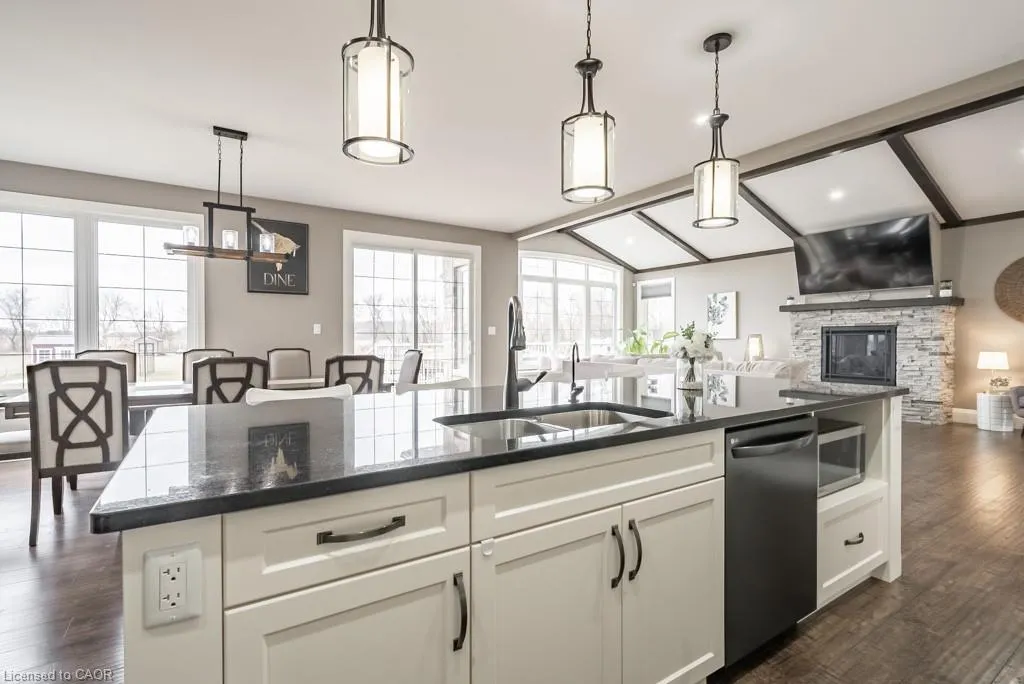 234 Burford-Delhi Townline Road