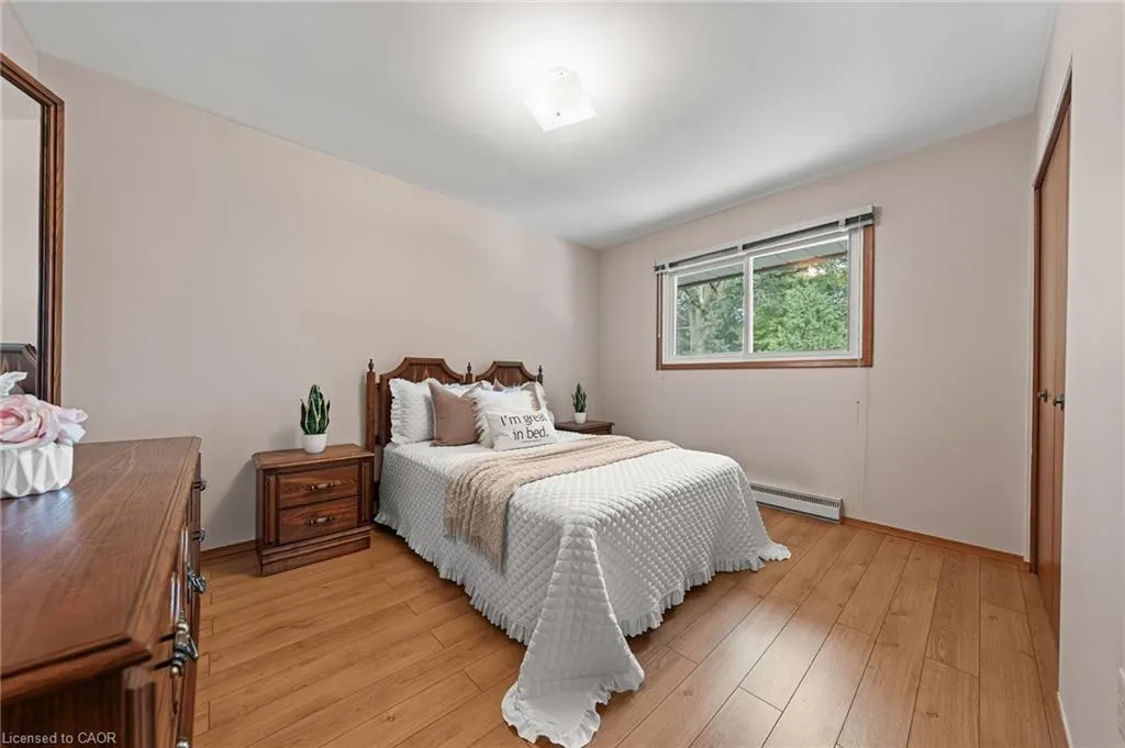 55 Lauris Avenue