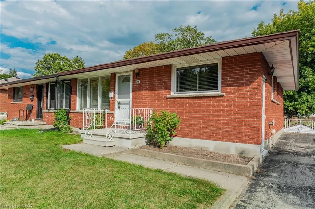 55 Lauris Avenue