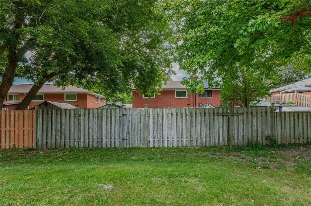 55 Lauris Avenue