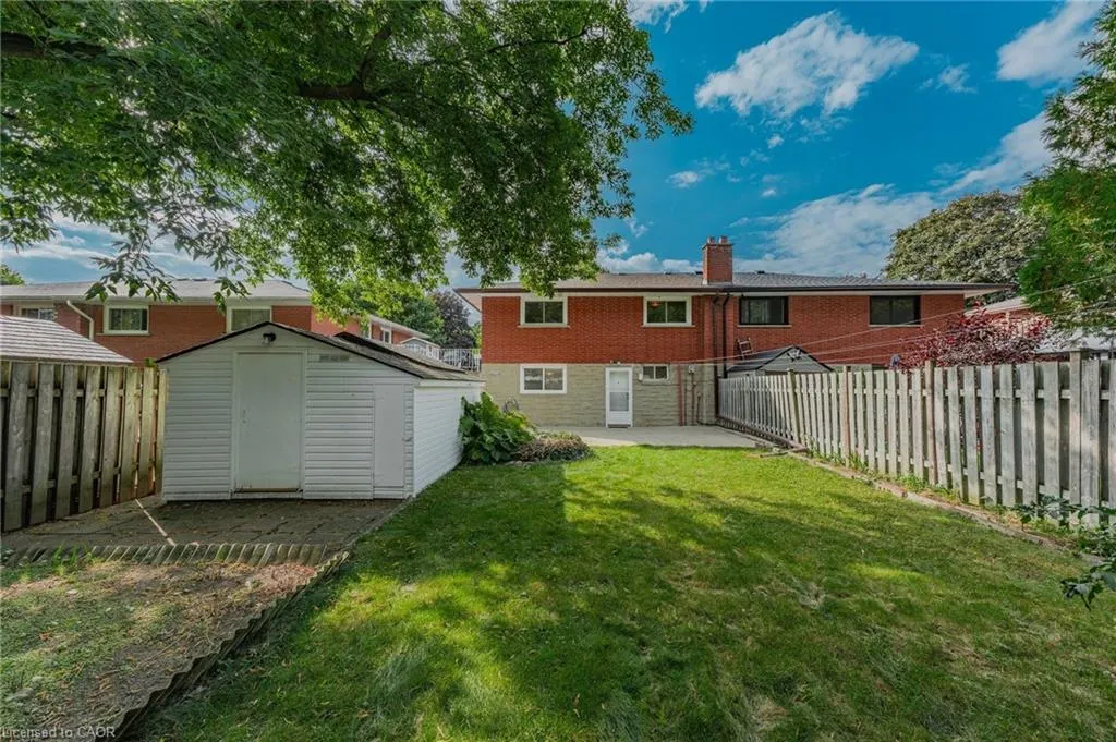 55 Lauris Avenue