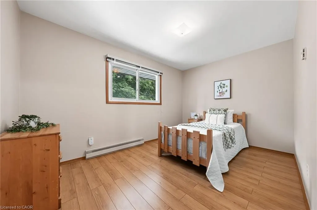 55 Lauris Avenue
