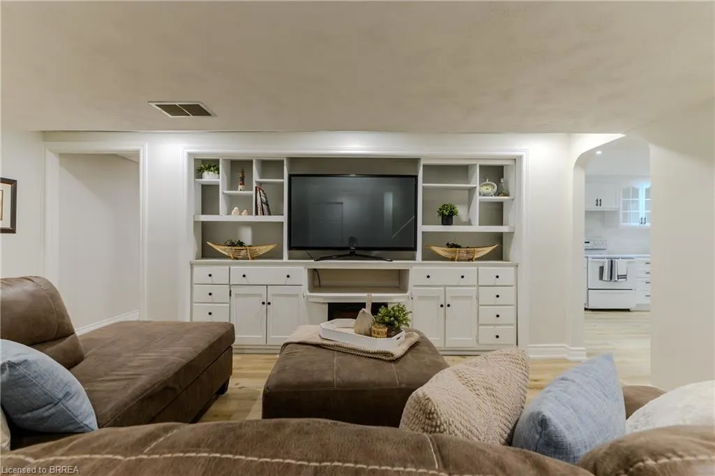 5 Newport Lane