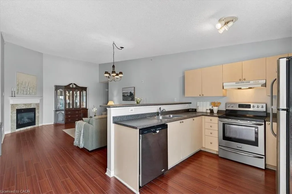 2055 Appleby Line, #402