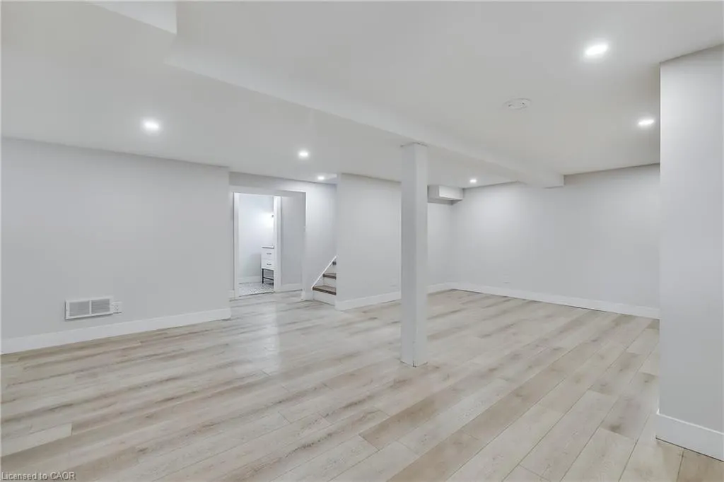 88 Oak Street