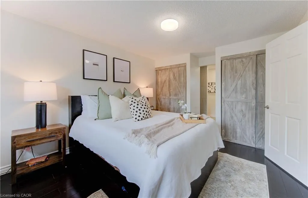 43 Winding Way