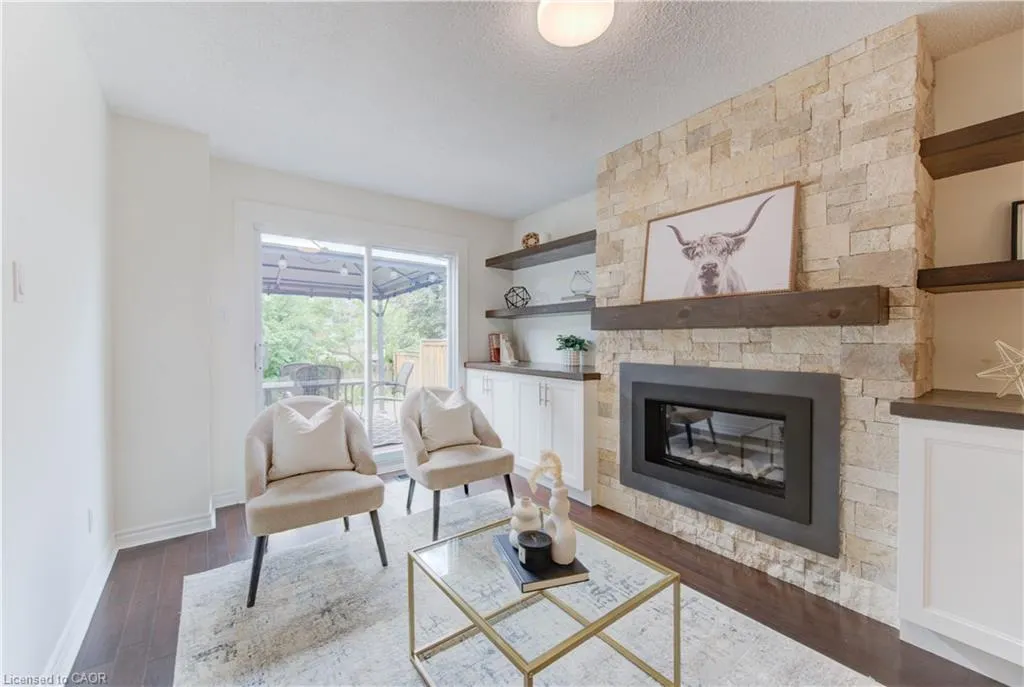 43 Winding Way
