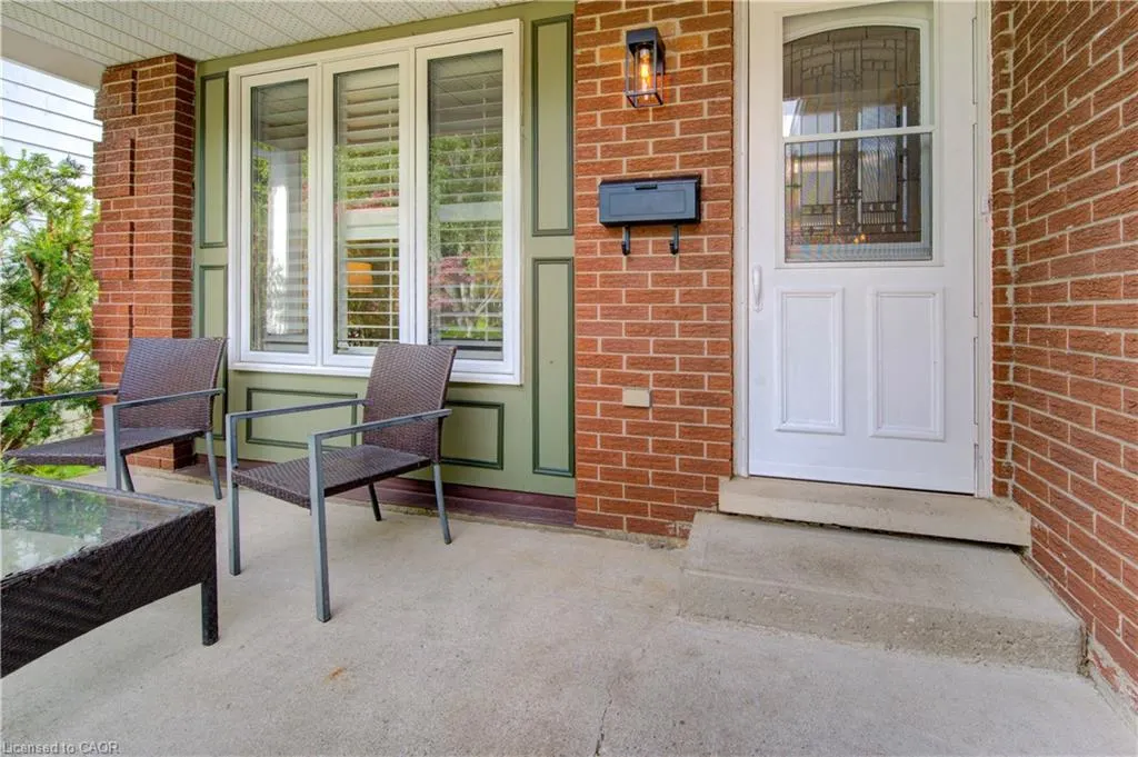 43 Winding Way