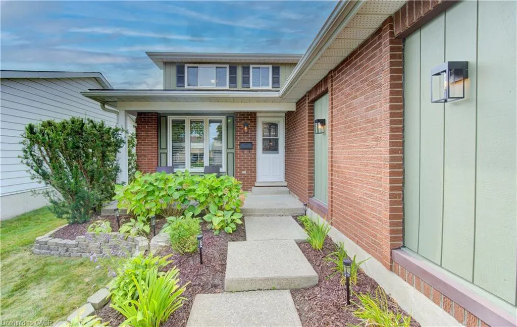 43 Winding Way