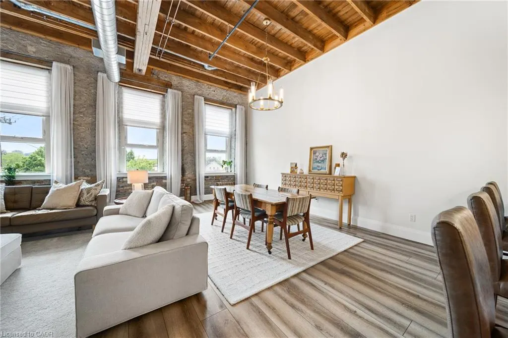 25 Concession Street, #215