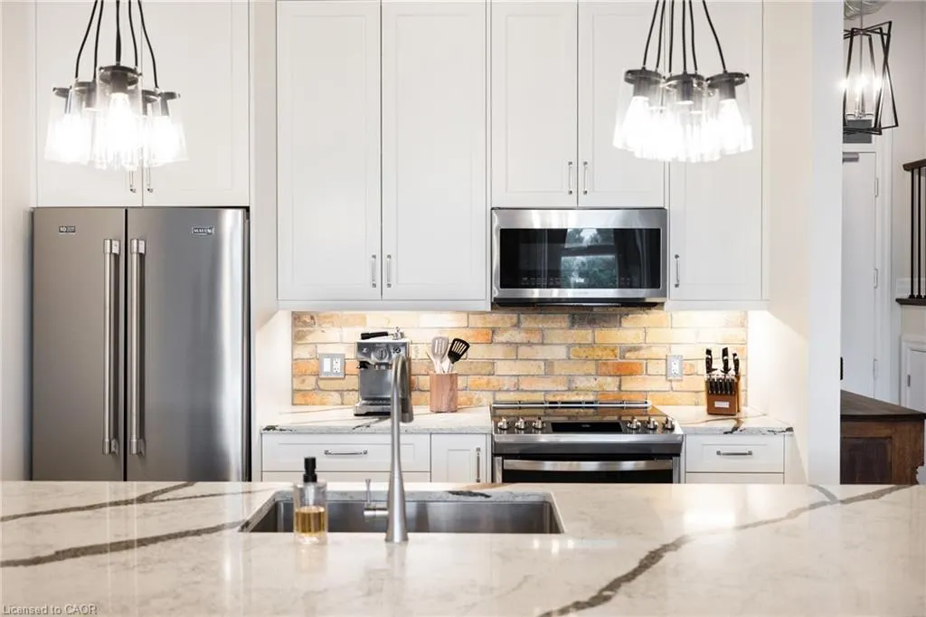 25 Concession Street, #215