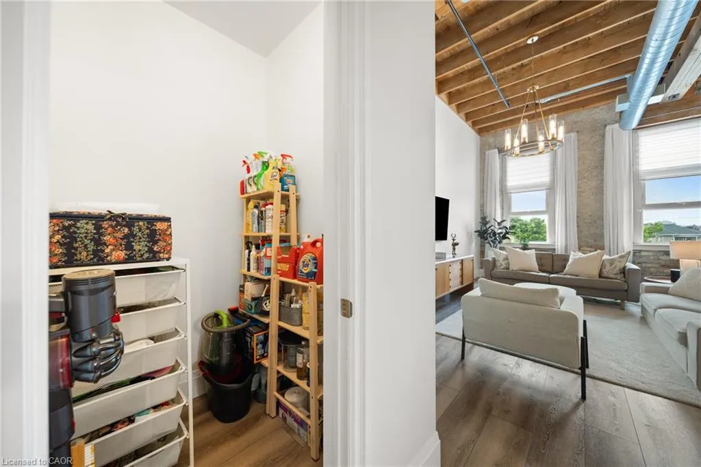 25 Concession Street, #215