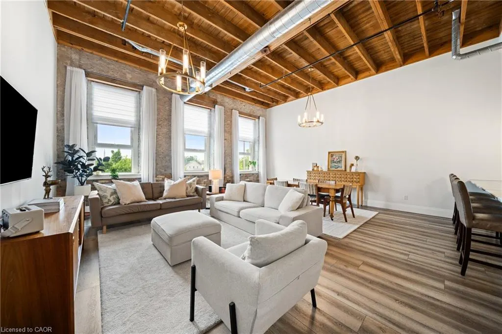 25 Concession Street, #215
