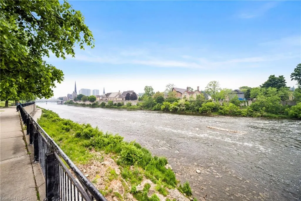 25 Concession Street, #215