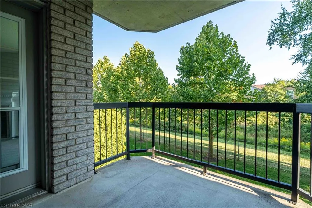 980 Golf Links Road, #207