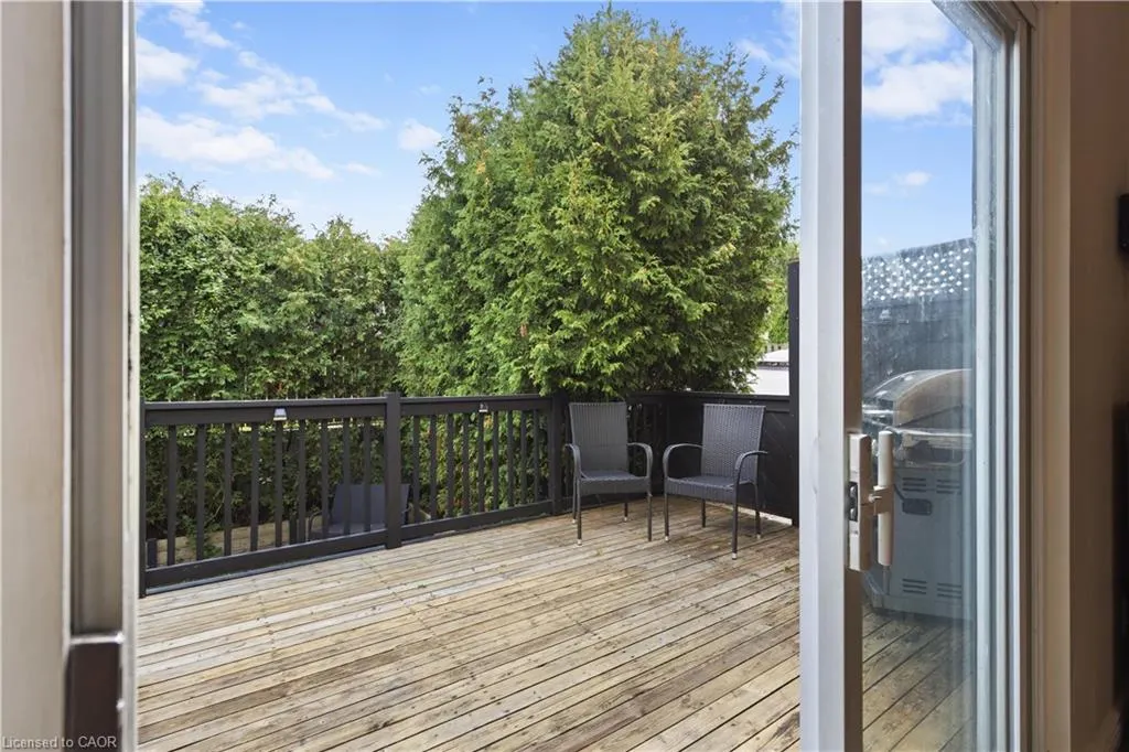 79 Adis Avenue