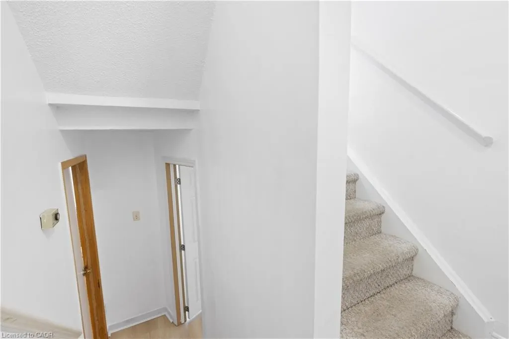 79 Adis Avenue