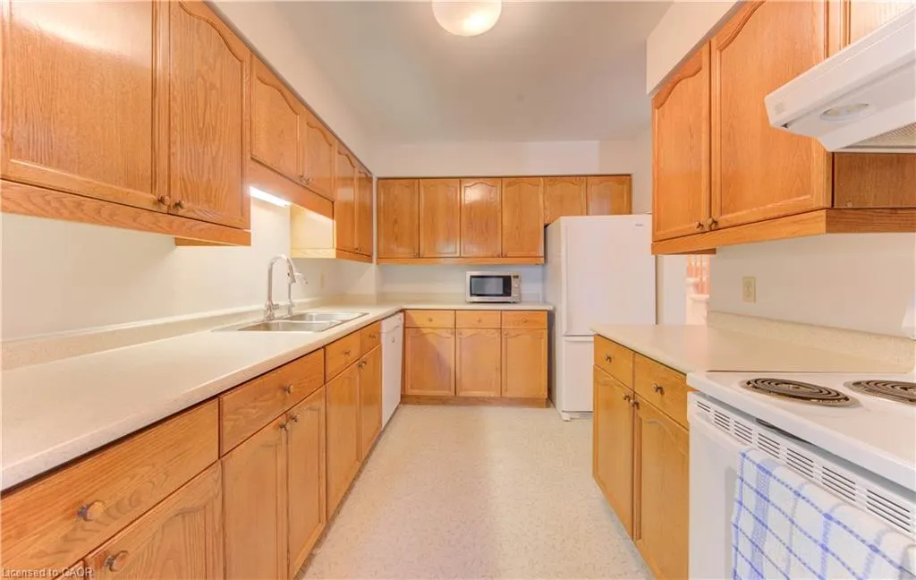 523 Beechwood Drive, #5