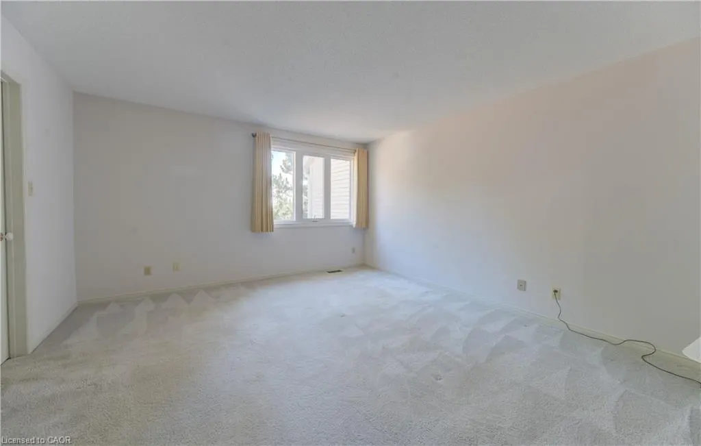 523 Beechwood Drive, #5