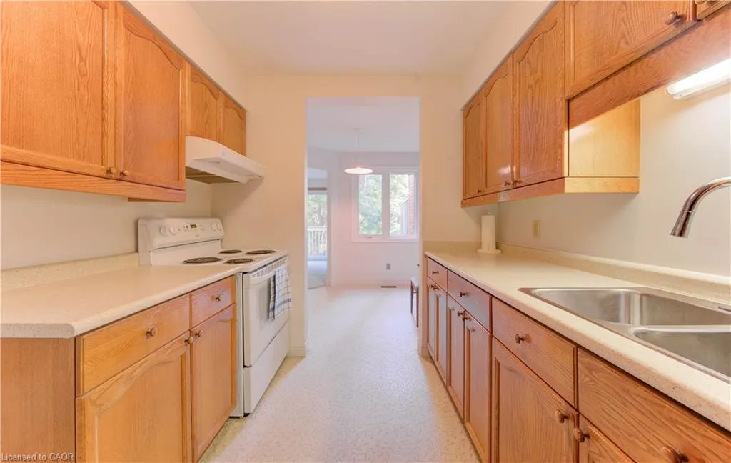 523 Beechwood Drive, #5