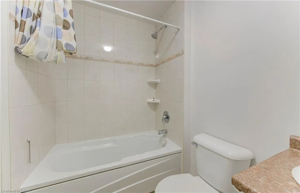 523 Beechwood Drive, #5