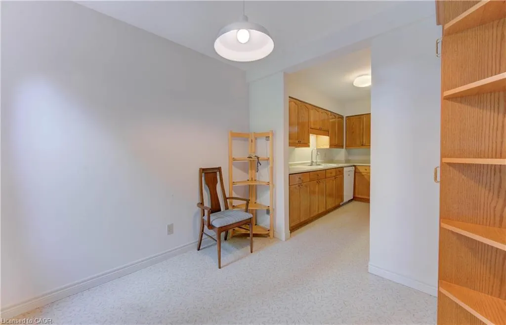 523 Beechwood Drive, #5