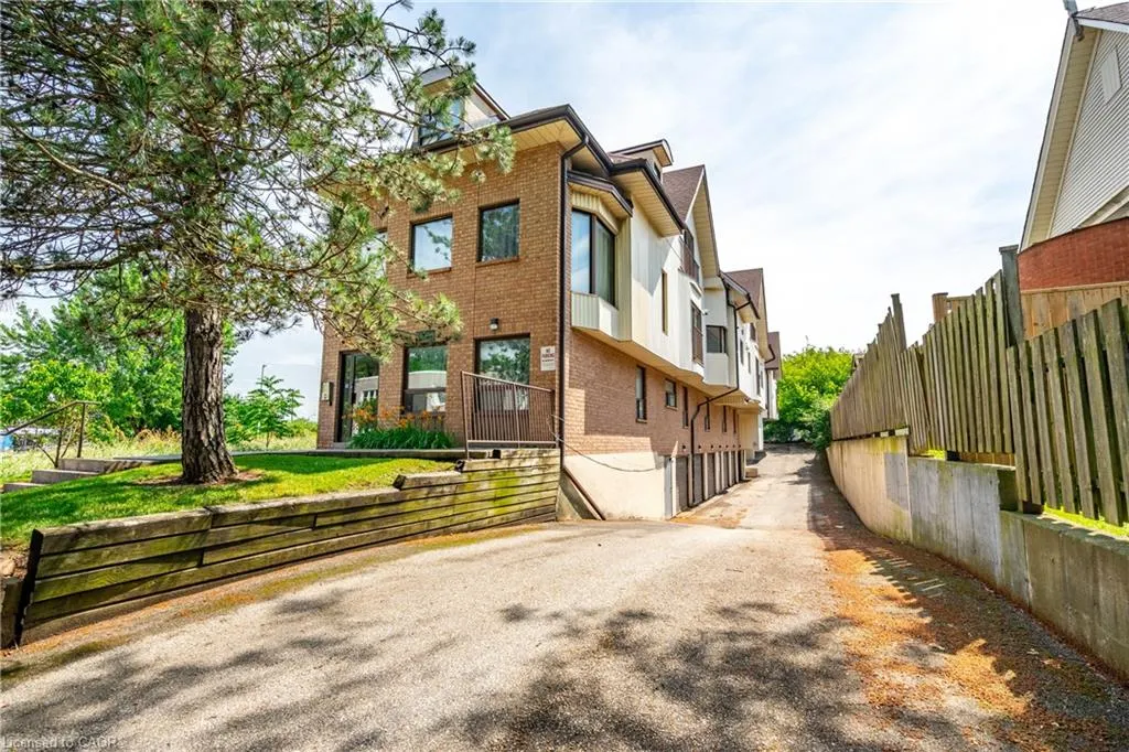4872 Valley Way, #101