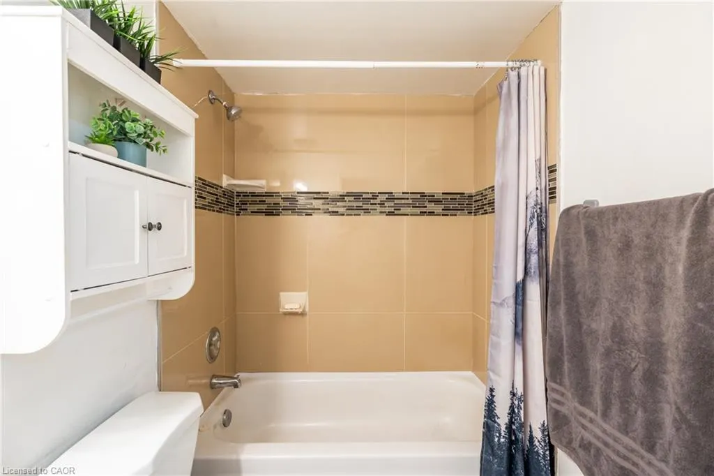 4872 Valley Way, #101