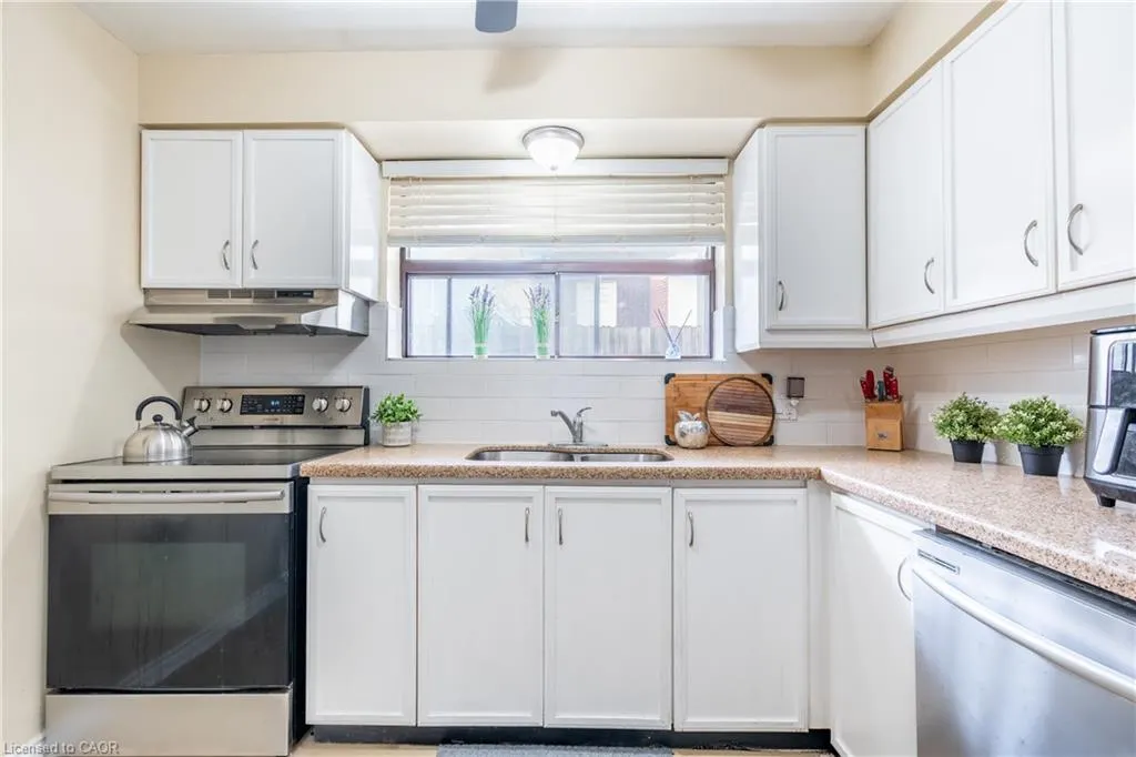 4872 Valley Way, #101