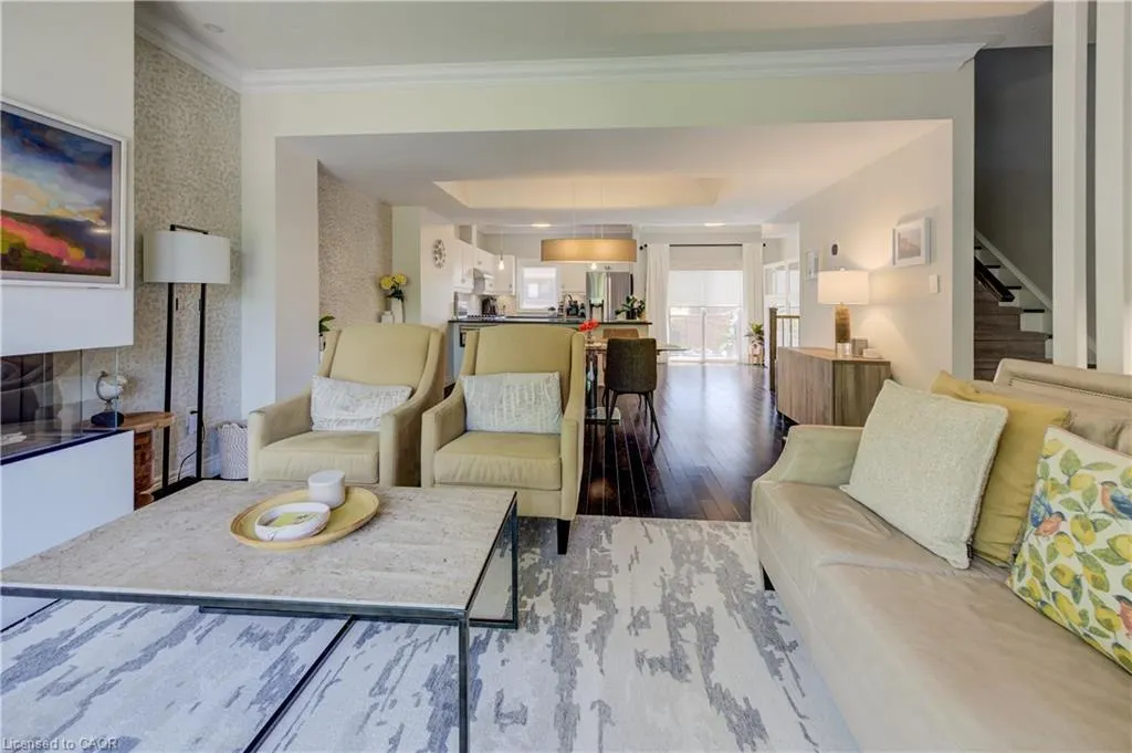 44 Flamboro Street, #7