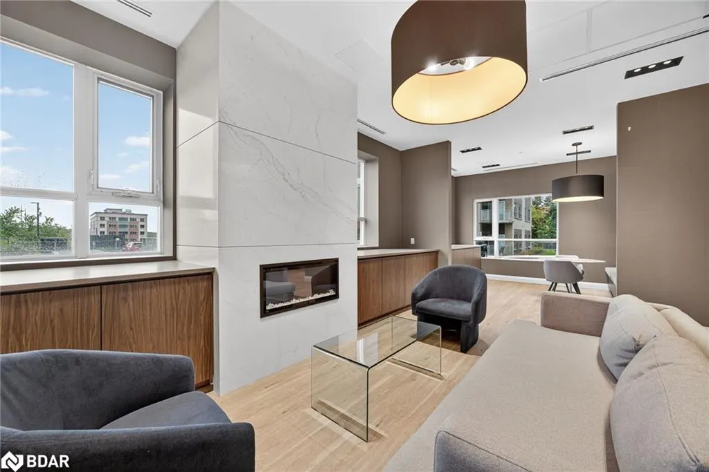 58 Lakeside Terrace